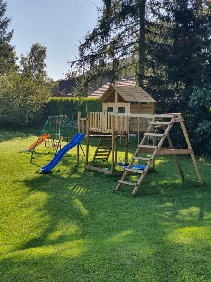 Czerwony Dworek Apartments: Green Oasis with Playground, Grill & Fishing Pond Myslakowice Exterior photo